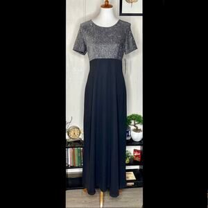 NWT  Onyx Nite by Wendye Chaitin Sparkle Dress (Size 12)